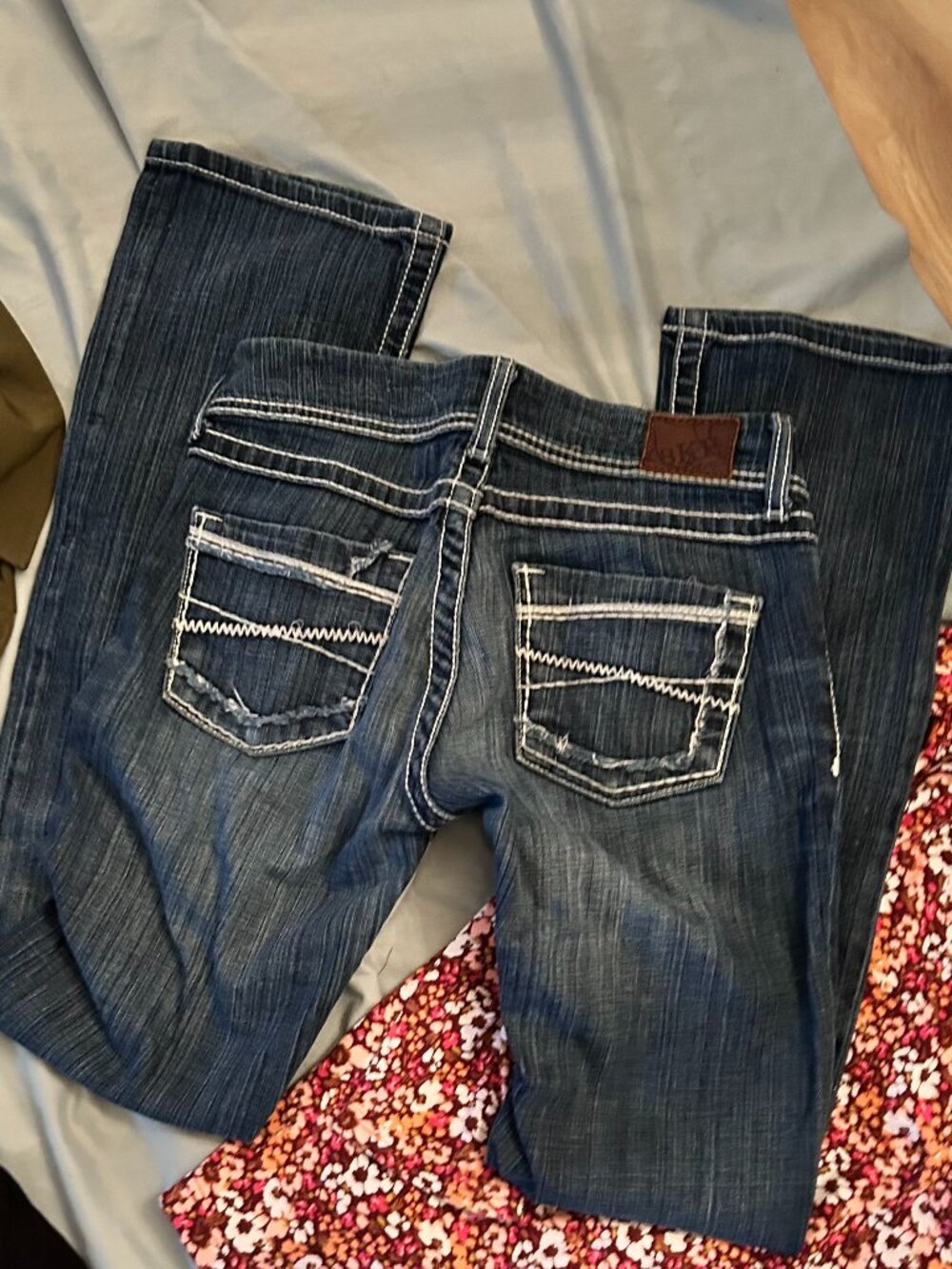 BKE slim boot cut jeans size 27 x 31 1/2 blue denim pants jeans womens